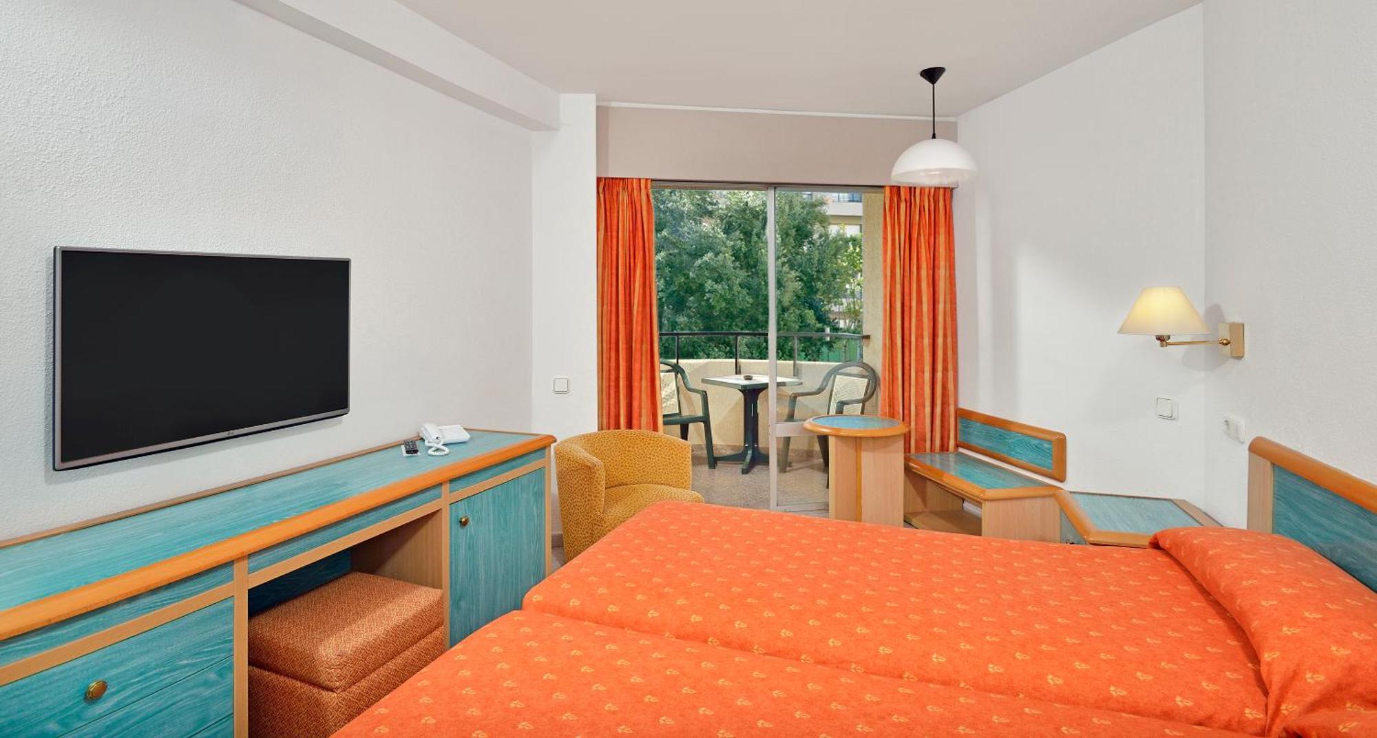 Sol Puerto Marina Apart otel Torremolinos Oda fotoğraf